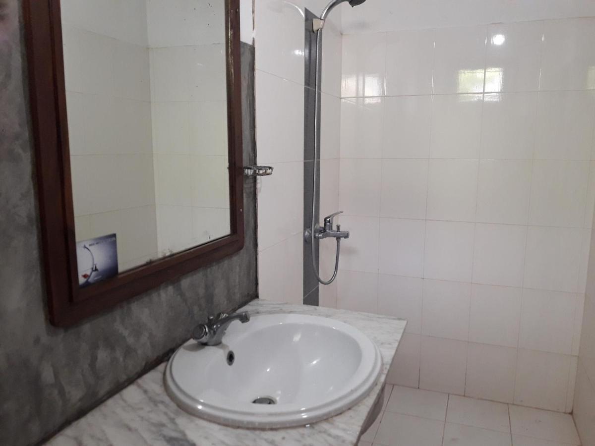 Sea Front Hikkaduwa Apartment Екстериор снимка