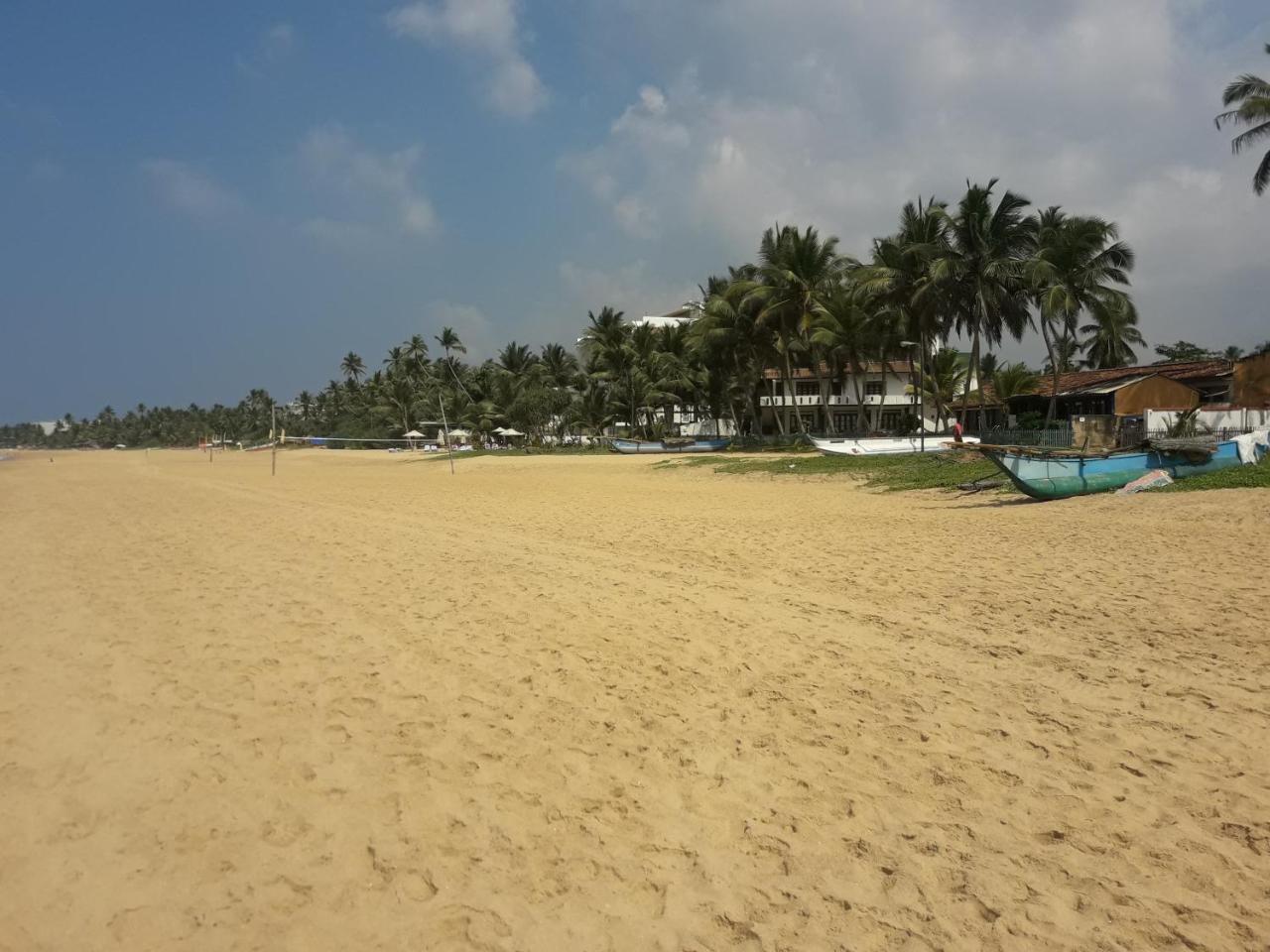 Sea Front Hikkaduwa Apartment Екстериор снимка